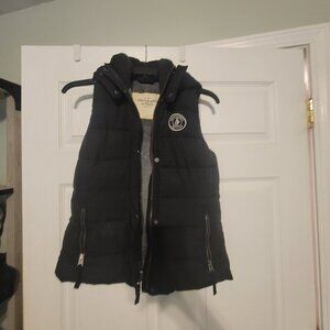 Puffer Vest By Abercrombie & Fitch